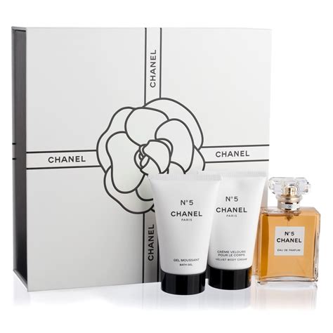 chanel boutique fragrance|Chanel fragrance gift with purchase.